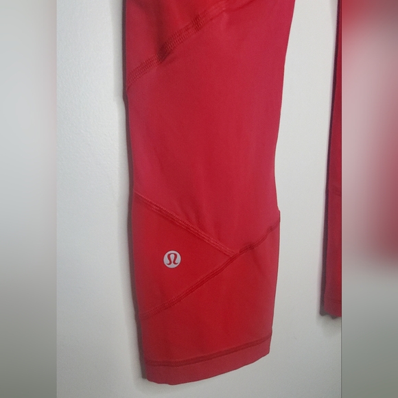 Lululemon Size 6 - Athletic Red Cropped Leggings Side Pockets - Picture 10 of 11